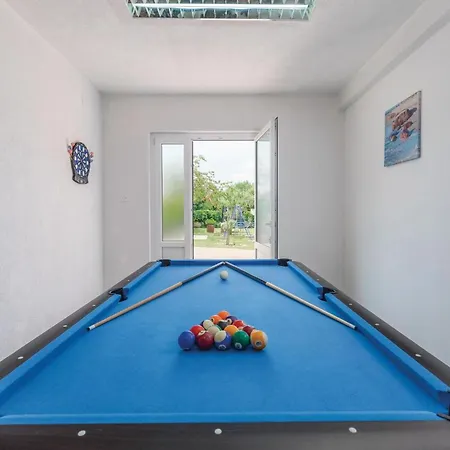 7 Bedroom In 度假居 *
