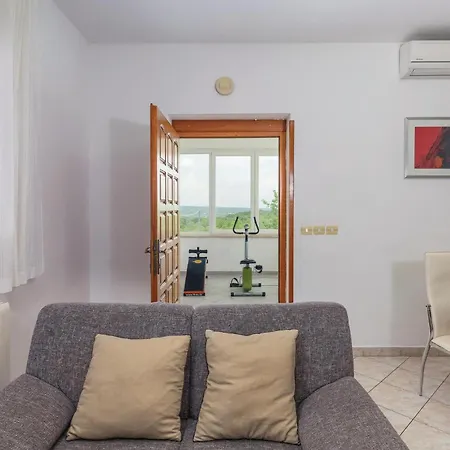 7 Bedroom In * 拉宾