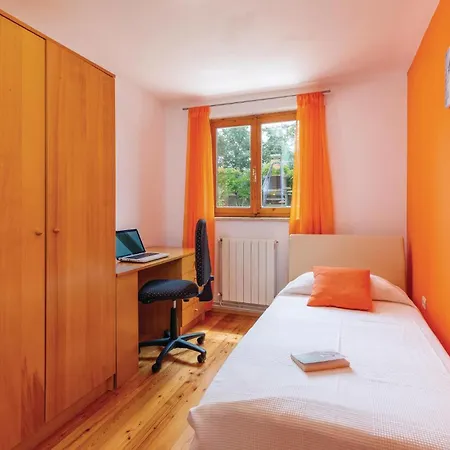 7 Bedroom In בית נופש