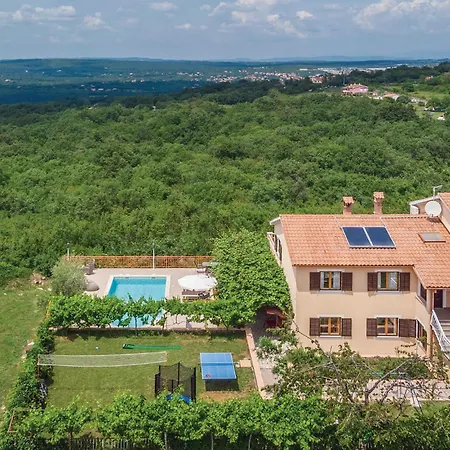7 Bedroom In Labin (Istria)
